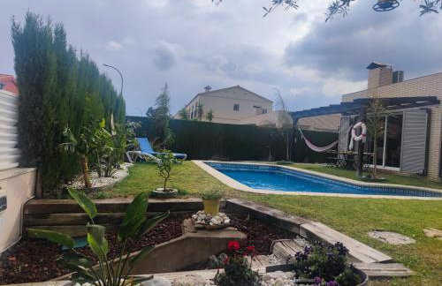 Villa lujosa con spa, piscina y sala de juegos PRIVADOS - Foto 53