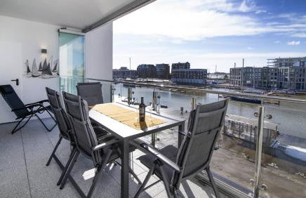 MarinaView366 - Photo 2