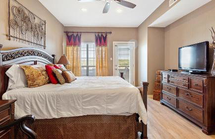 Lake Travis Stunning Waterfront, Sunset & Pool Views, Pet Friendly, Boat Ramp, Lago Vista, Texas - Foto 17