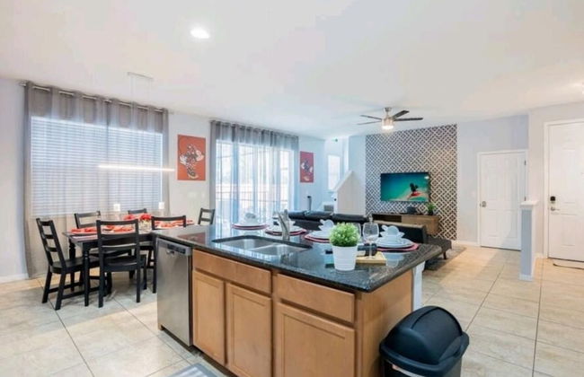 Gated Community, Amazing 4/3 Vacation Home With Private Pool Near Disney!!! - Foto 4