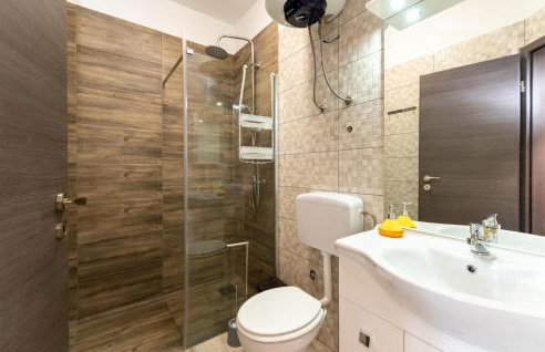 Nice Home In Kastel Zegarski With Wifi - Foto 18