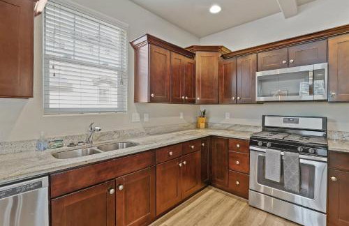 Moonlight Ridge Spacious Townhome 3 miles from Downtown AC Garage Near Snowbowl - Foto 12