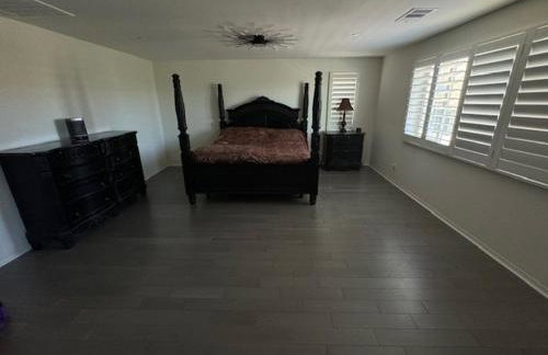 Elegant Retreat with Private Luxurious Gen Suite - Foto 17