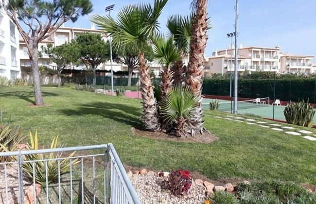 Remarkable 1-bed Apartment in Olhos de Água - Photo 14