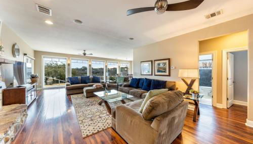 5BR 3BA Spicewood Prime Waterfront w Dock, Theater and Game Room by Austin Vacay - Foto 2