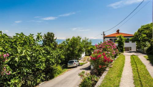 Apartman Maledi - Photo 2, Garden