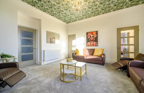 Spacious 6 Bedroom Escape with Hot Tub, Games Room & Karaoke in Yorkshire - Foto 44