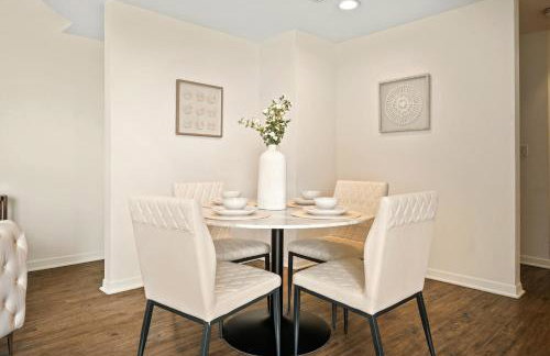 Venice Marina Water Front Luxury Condo - Photo 16