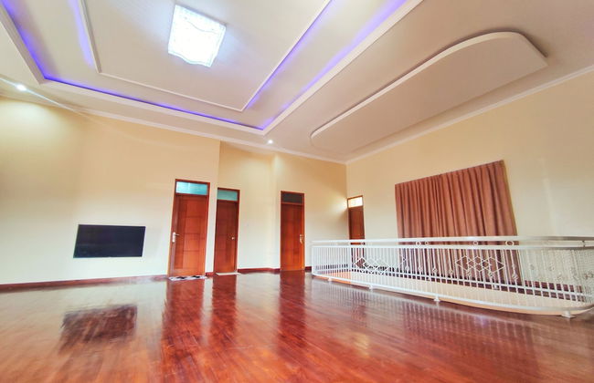 Homestay Semarang - Foto 24