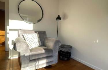 5 Roslin Place- 2 Bed Apartment - Photo 2