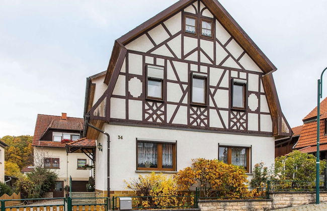 Holiday Home in Thuringia With Private Terrace, use of a Garden and Pool - Photo 32