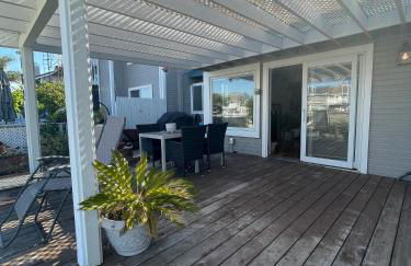 Waterfront Oasis - Foto 30