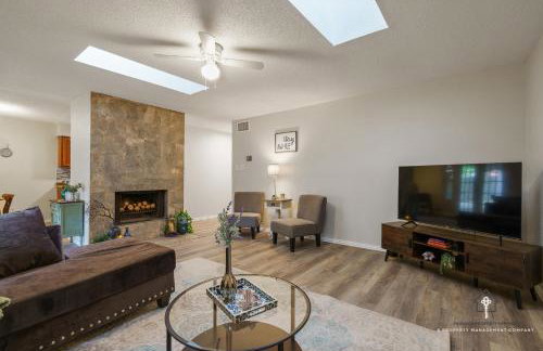 AT&T, Globe Life, Six Flags - Updated Comfy Home - Foto 1