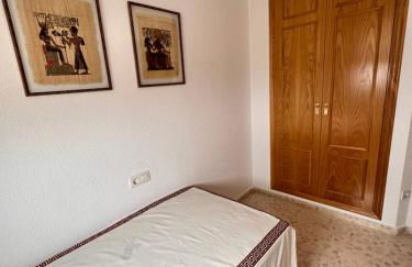 Precioso apartamento con piscina - Photo 14