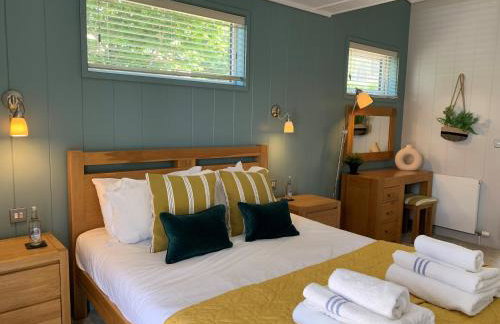 The Retreat, Strawberryfield Park - Photo 4