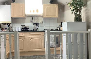 1A River Cottage, Baslow - Photo 5