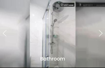 New! Designer apartment in center with fast Wi-fi - Photo 21