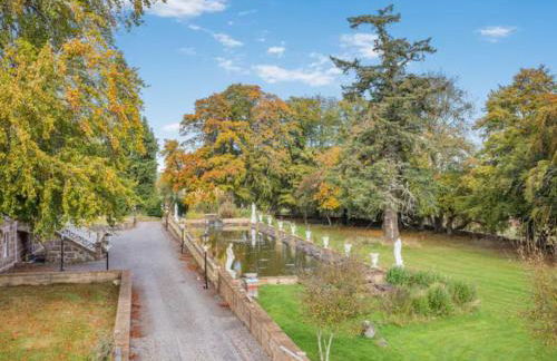 The Doune, Luxury Traditional Country House with hot tub - Photo 19