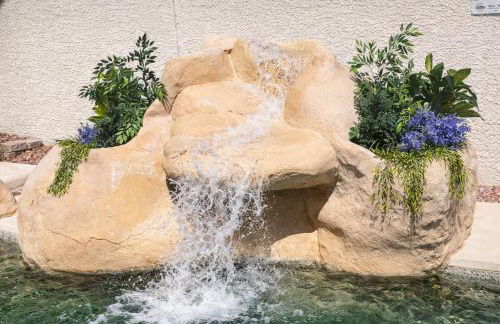 5BR Oasis 15 Min to Strip, Pool Table - Foto 3