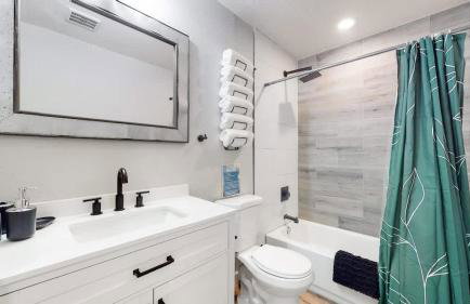 Modern Family Home with Three King Beds Near VA & Anschutz - Foto 4