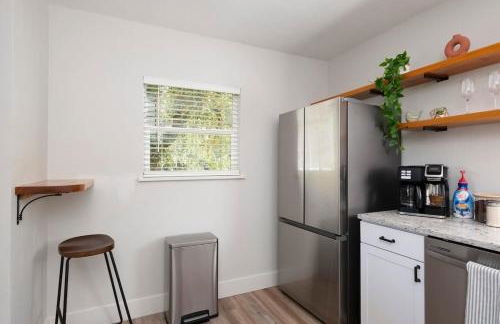 Serene Place Walk to UF Stadium Near Shands & Downtown - Photo 22