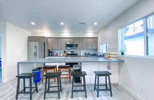 Stylish 3 BR/3BR family house - Photo 10