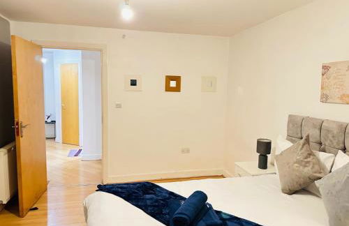 Comfortable 2-Bed Apartment - Great Links for Central London and Heathrow - Foto 4