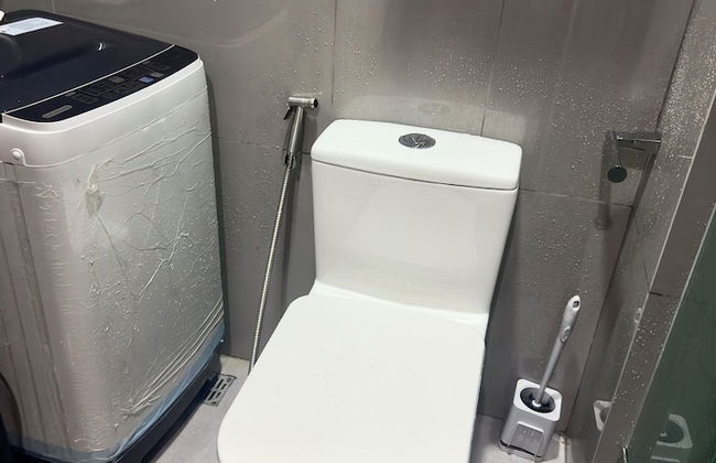 Apartment in City of Makati with swimming pool and terrace - Photo 24