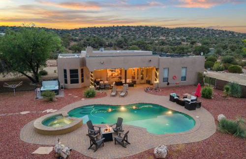 Stargazers Private Paradise with Pool and Hot Tub! - Foto 46