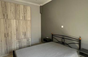 Grey Studio House - Photo 17