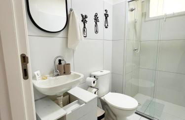 Aconchego proximo Praia e Aeroporto com ar by Apê - Foto 30