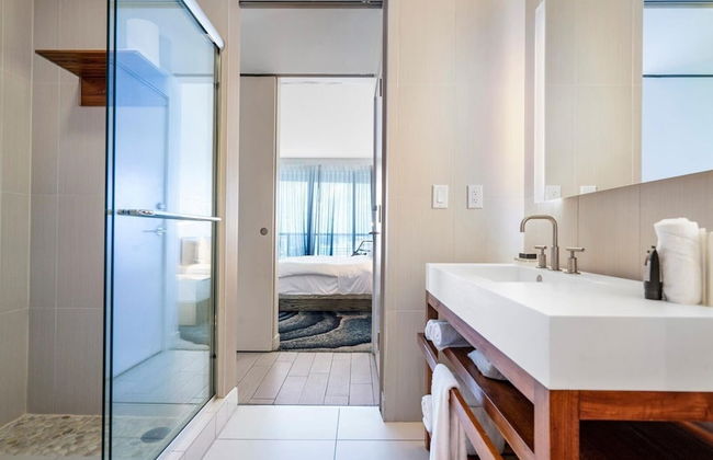 W Residences 2 Bedroom Suite 2 Condo by RedAwning - Photo 20