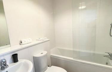 Blue Sky Apartments @Wallis Square, Farnborough - Foto 107