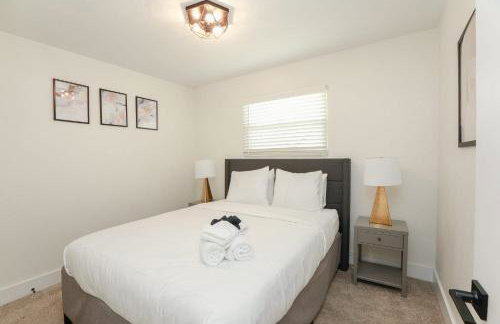 Sojourn's Harborage Jellyfish Suite Near Beach - Photo 10