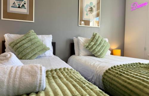 Beautiful 5-Bed East Sussex Home with Hot Tub - Foto 25