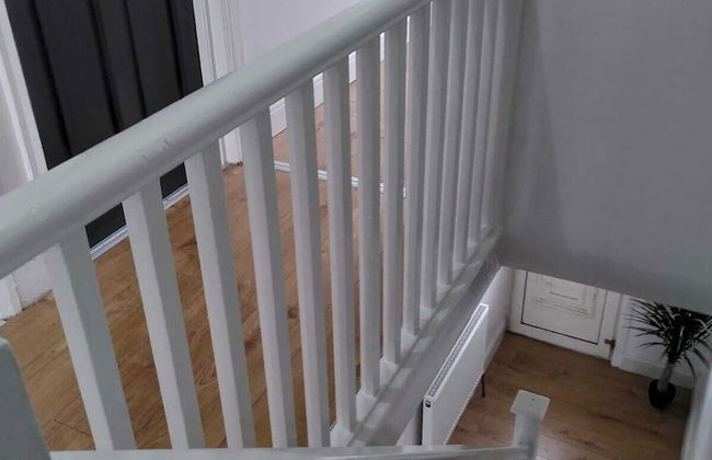 Remarkable 3-bed House in Hounslow - Foto 7