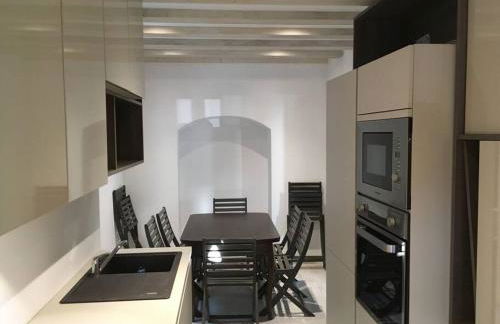 Gîte La Tour des Remparts Pool & Jacuzzi - Foto 23