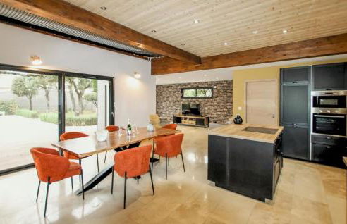 Awesome Home In Suze La Rousse - Foto 6