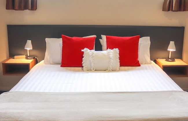 Coleraine Suites & Apartments - Photo 12