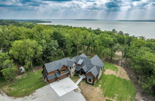 Game Room and Hot Tub! Lakefront Monkey Island Haven - Foto 5
