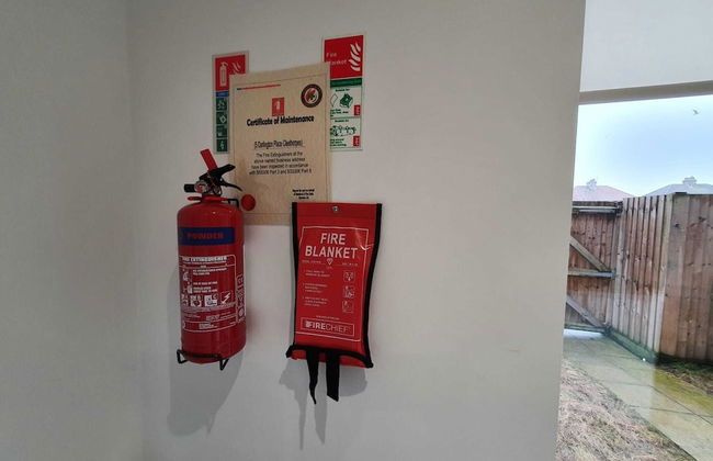 Riverdale House - 4 Bedrooms - Photo 24