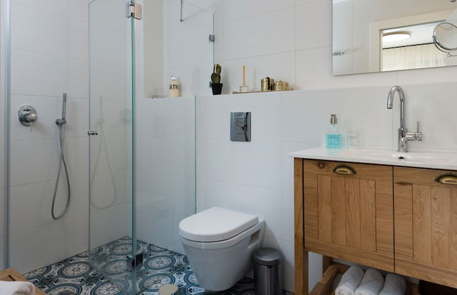 Contemporary & Texture-Rich Hideaway - Foto 25