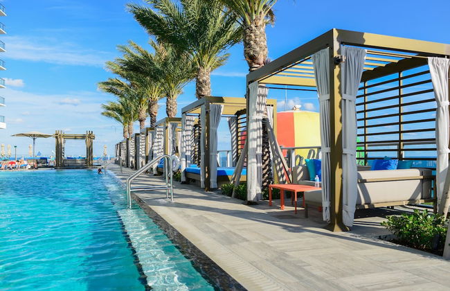 Luxury Beachfront Condos in Hollywood - Foto 1