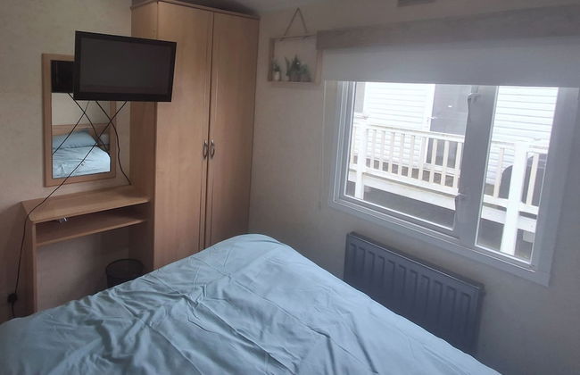 3-bed Caravan, Sleeps 8, Pool & Beach - Foto 2