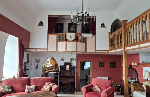 Kilfinichen Church - Photo 24