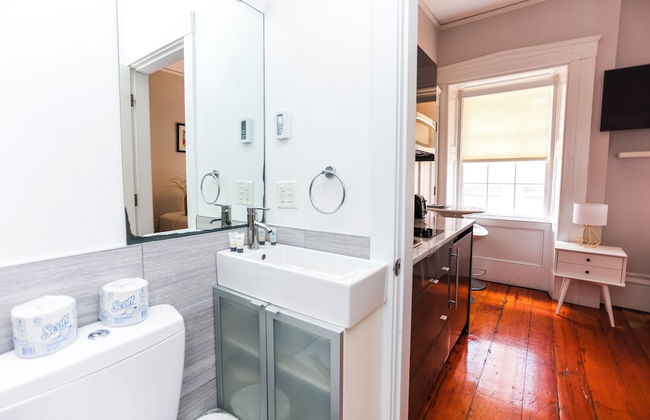 Maverick Suites at 40 Temple St - Foto 71