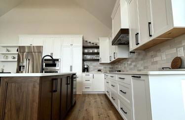 Exclusive Lakefront Retreat on Douglas Lake - Photo 15