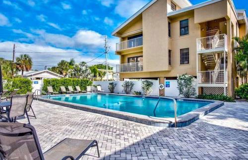 Coastal Condo Amazing Location! 50 Steps to the Beach - Photo 6