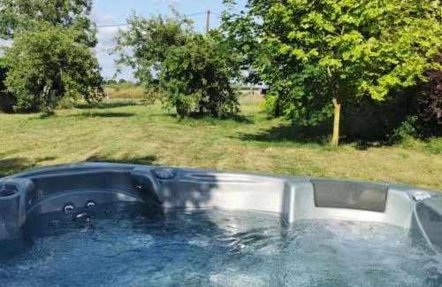 Countrylife Cottage, Hot Tub,Games Room, firepit, free parking - Foto 11