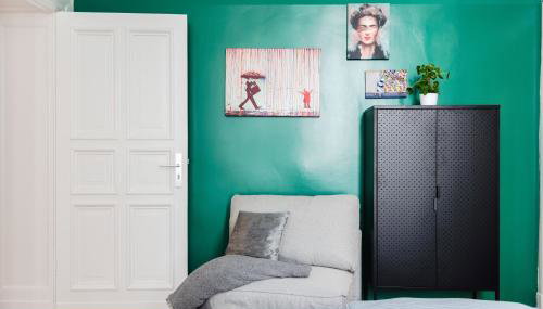 Exklusive Luxus-Unterkunft in Berlin Mitte: 2 Apartments, 130m², Designer-Möbel, Co2 neutrale Reinigung - Foto 3, wardrobe